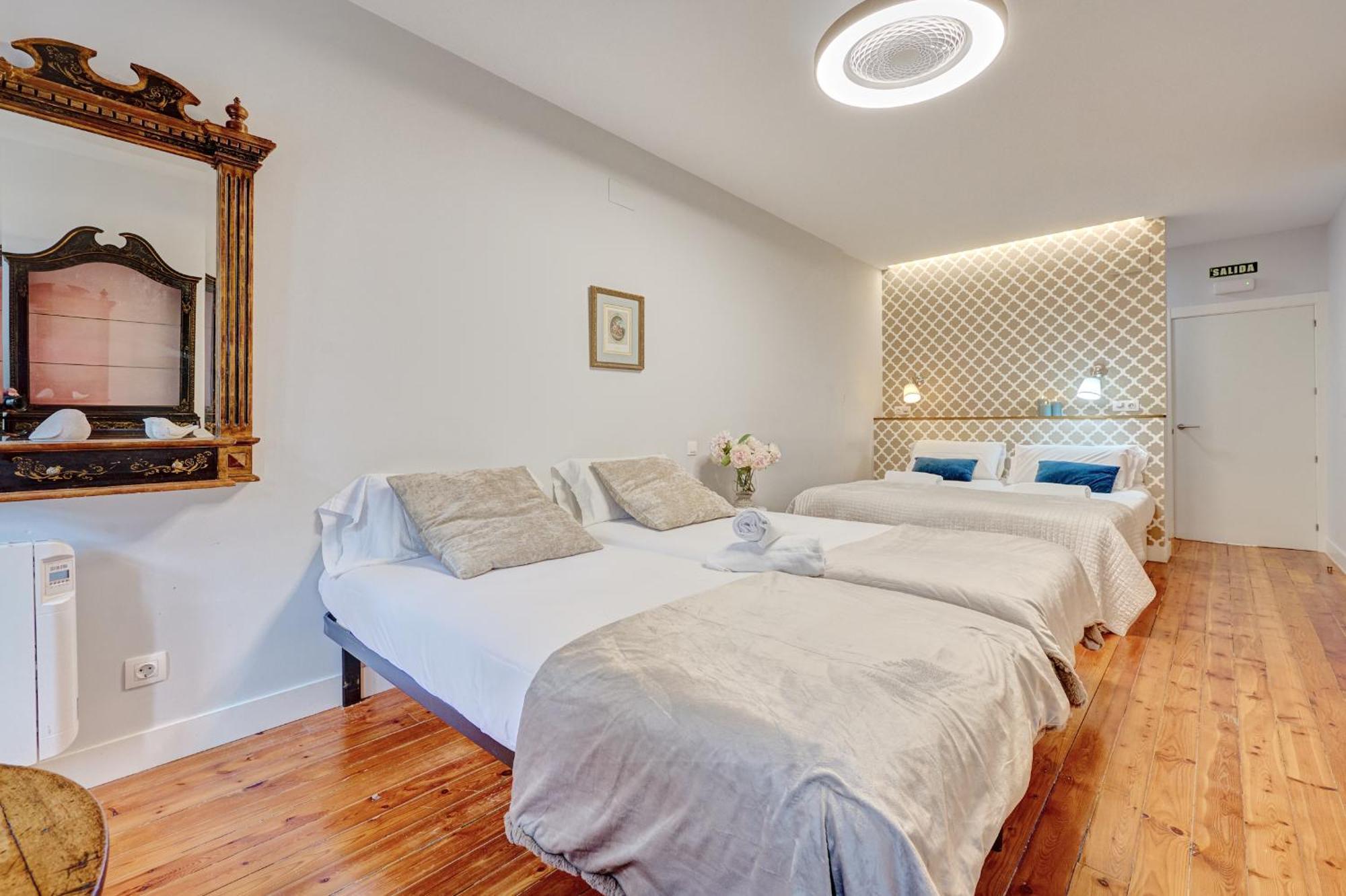 Heart Of Iv By Clabao Apartment Pamplona